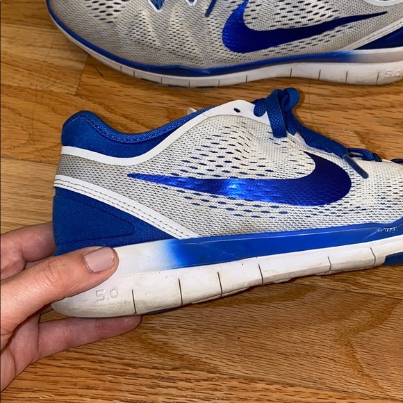 Nike Sneakers - Picture 2 of 3